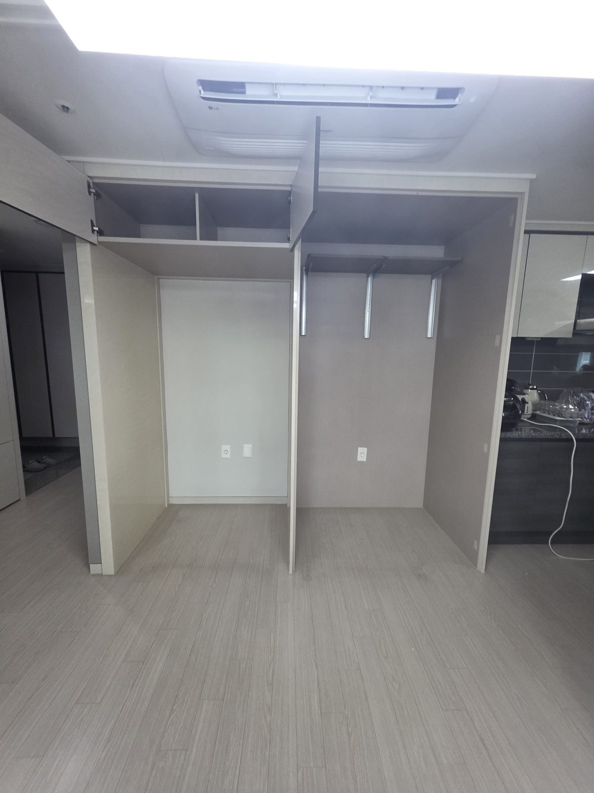 칸막이 제거·도어 해체